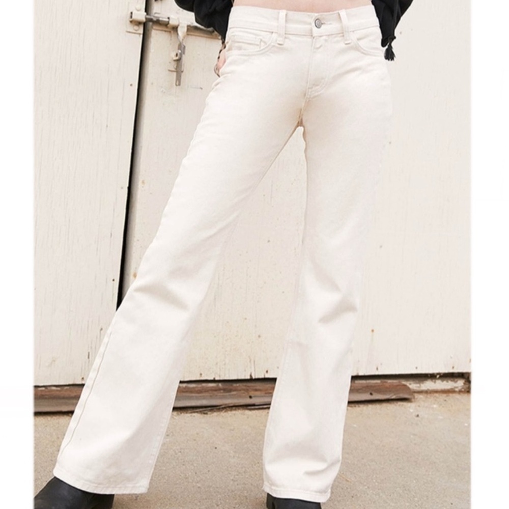 Brandy Melville John Galt Low Rise Flare Cream Jean rigid denim